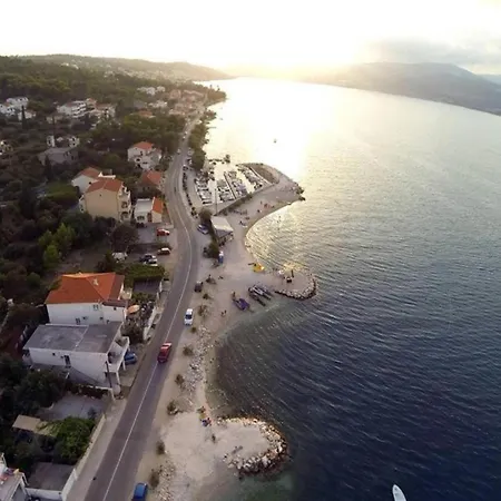 Apartman Attractive In Slatine Trogir
