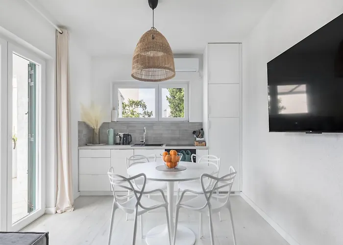 Attractive In Slatine Apartment *