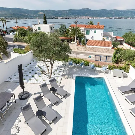 Appartement Attractive In Slatine